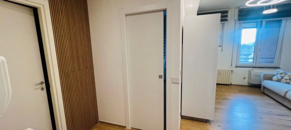 1 bedroom Apartment in Bologna, Italy No. 371479 5