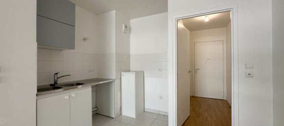 1 bedroom Apartment in Issy-les-Moulineaux, France No. 332244 3