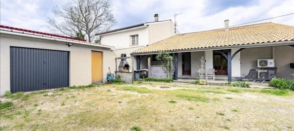 4 bedrooms House in Coutras, France No. 285421 2