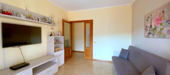 3 rooms Apartment in Campobasso, Italy No. 31003 8