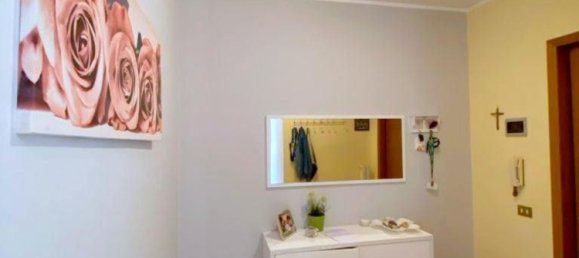 3 rooms Apartment in Campobasso, Italy No. 31003 23