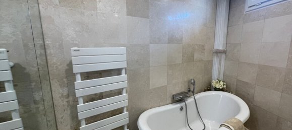 Apartamento de 2 dormitorios en Les Pavillons-sous-Bois, France No. 139477 6