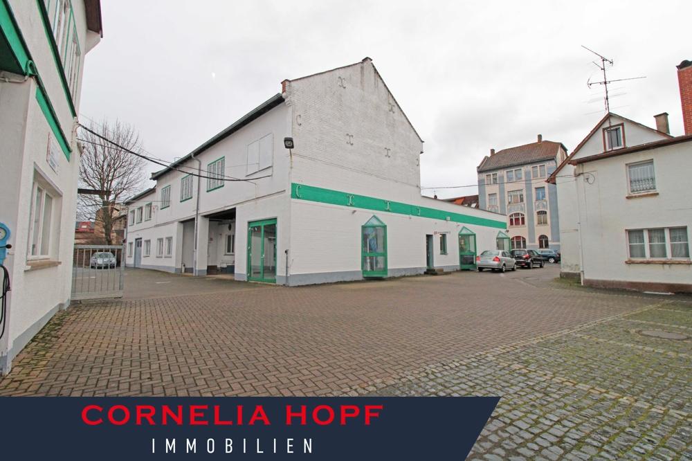 3240m² Commercial property in Gotha, Germany No. 246431