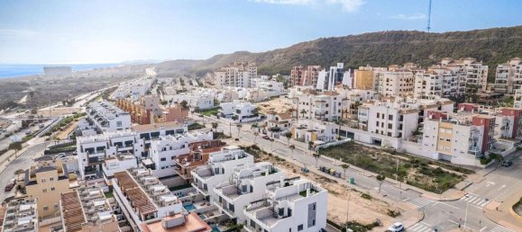 4 bedrooms House in Guardamar del Segura, Spain No. 188354 3