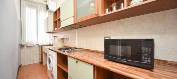 2 bedrooms Apartment in Milan, Italy No. 328408 9