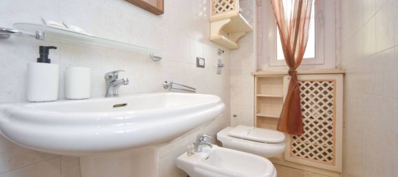 2 bedrooms Apartment in Milan, Italy No. 328408 17