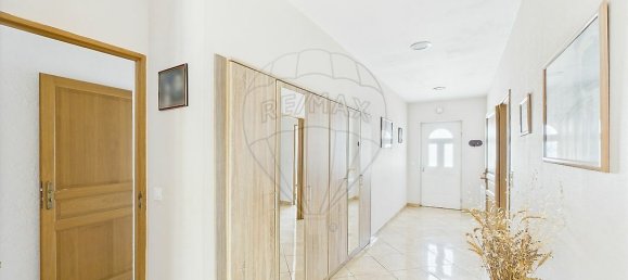 Casa de 3 dormitorios en Etaules, France No. 277495 4