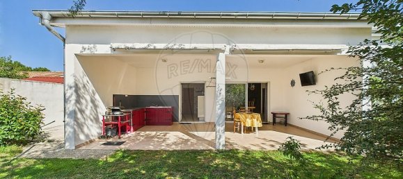 Casa de 3 dormitorios en Etaules, France No. 277495 2