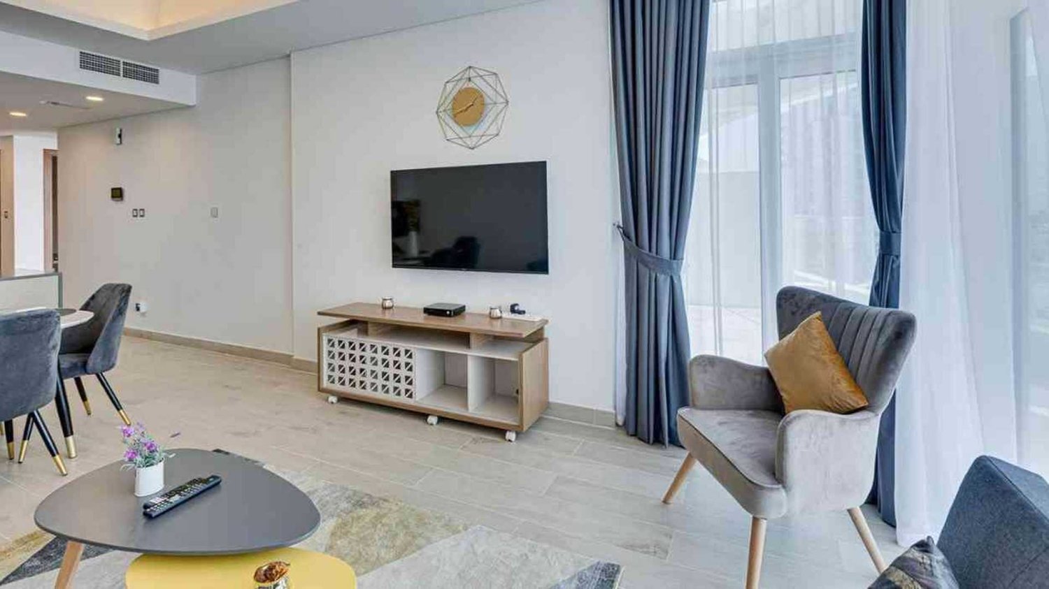 1 bedroom Apartment in MINA BY AZIZI, Palm Jumeirah, UAE No. 60369