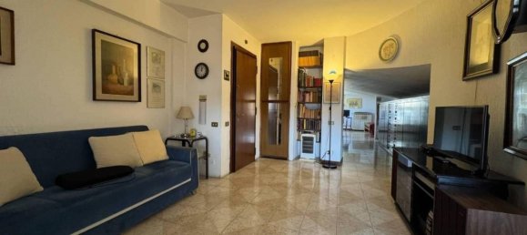 1 bedroom Apartment in Rome, Italy No. 200097 4