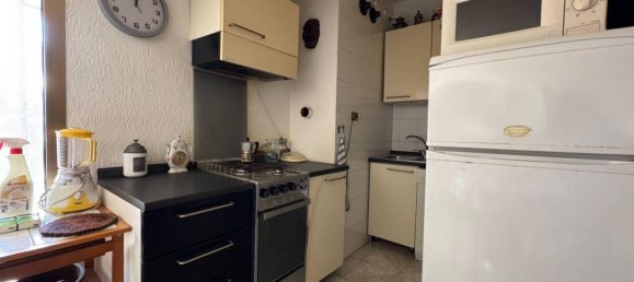 1 bedroom Apartment in Rome, Italy No. 200097 2