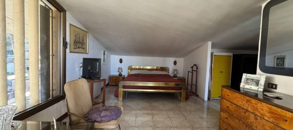 1 bedroom Apartment in Rome, Italy No. 200097 7