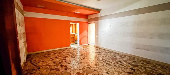 Propiedad comercial de 7 habitaciónes en Cernusco Lombardone, Italy No. 75848 3