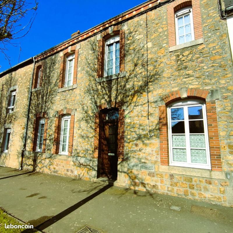 3 chambres Maison à Martigné-sur-Mayenne, France No. 103711