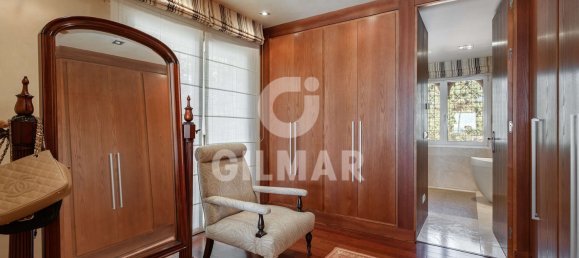 8 bedrooms Villa in Estepona, Spain No. 24235 12