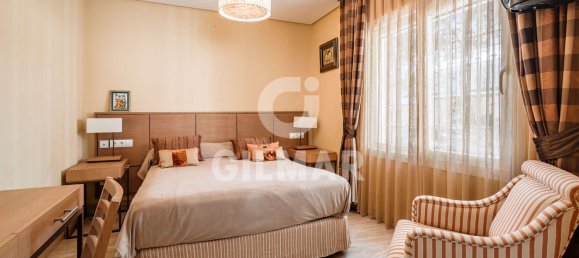 8 bedrooms Villa in Estepona, Spain No. 24235 20