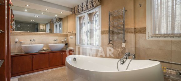 8 bedrooms Villa in Estepona, Spain No. 24235 13