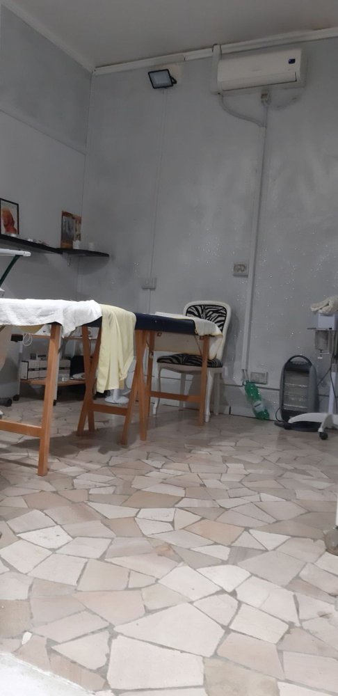 120m² Commercial property in Rome, Italy No. 256077