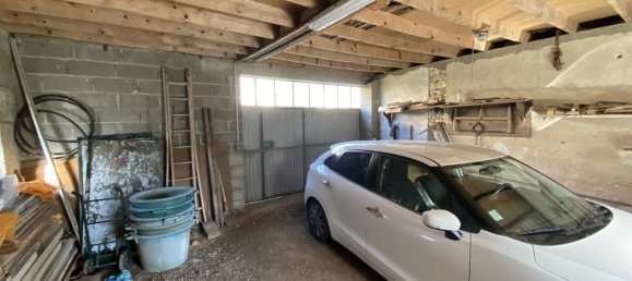 Casa de 3 dormitorios en Martizay, France No. 83540 42