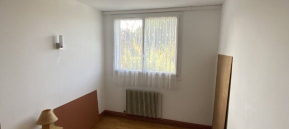 Casa de 3 dormitorios en Martizay, France No. 83540 17