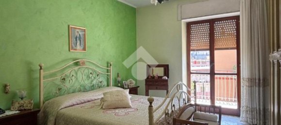 3 Schlafzimmer Wohnung in Naples, Italy, Nr. 273372 13