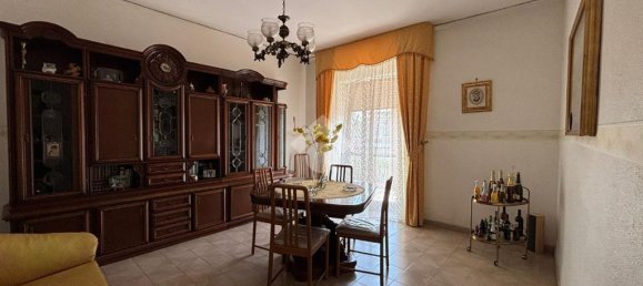 3 Schlafzimmer Wohnung in Naples, Italy, Nr. 273372 10