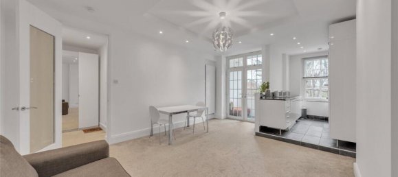 1 bedroom Apartment in St Johns Wood, United Kingdom No. 7495 2