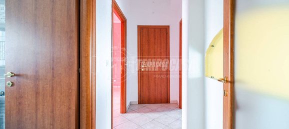 Apartamento de 2 dormitorios en Argenta, Italy No. 23525 11