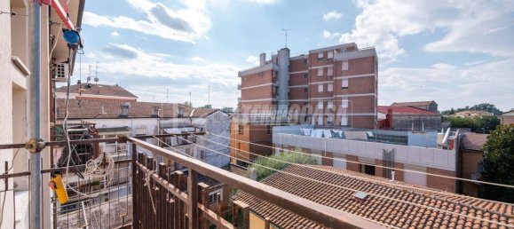 Apartamento de 2 dormitorios en Argenta, Italy No. 23525 23