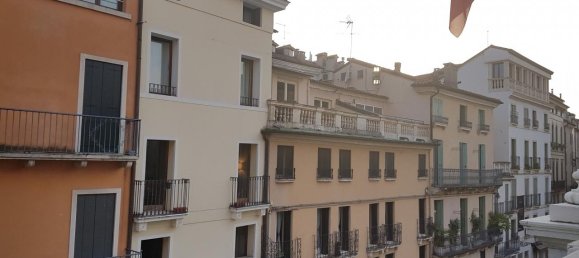 Edifício de 7 divisões em Vicenza, Italy N.º 228176 11