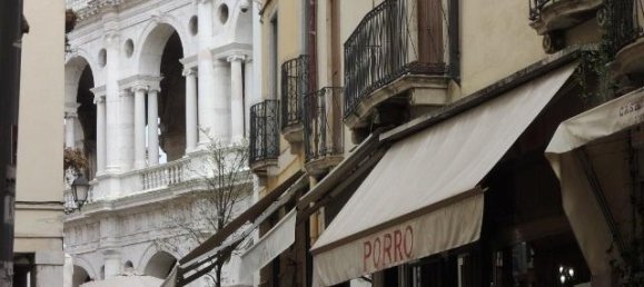 Edifício de 7 divisões em Vicenza, Italy N.º 228176 4