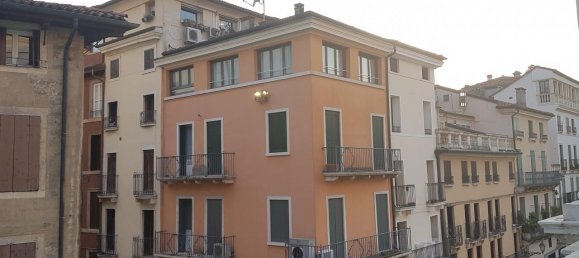 Edifício de 7 divisões em Vicenza, Italy N.º 228176 12