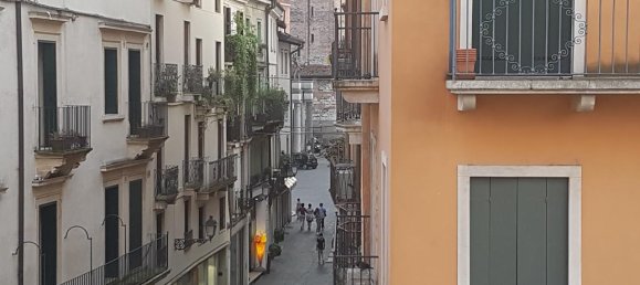 Edifício de 7 divisões em Vicenza, Italy N.º 228176 2