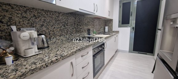 Квартира с 2 спальнями в Эстепона, Испания № 35406 4