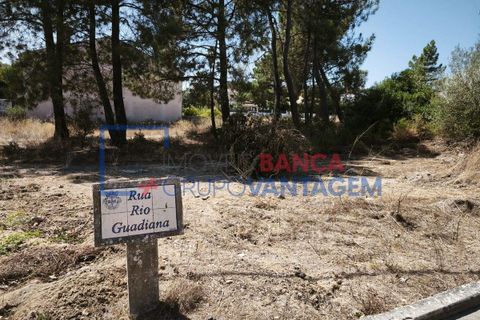 Land in Sesimbra, Portugal No. 326271