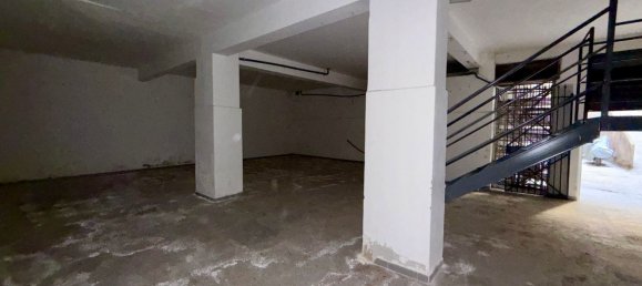 280m² Commercial property in Catania, Italy No. 311048 18