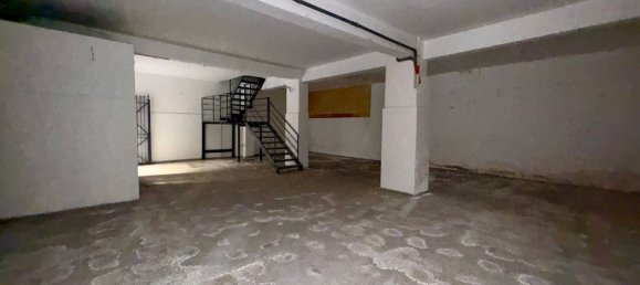 280m² Commercial property in Catania, Italy No. 311048 15