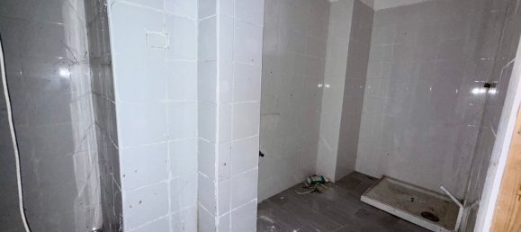 280m² Commercial property in Catania, Italy No. 311048 19