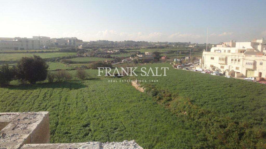 350m² Shophouse in Qormi, Malta No. 13529