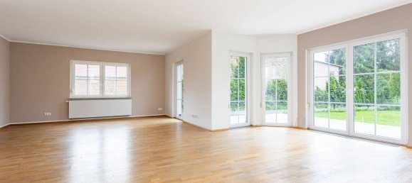 Дом с 7 комнатами в Oberhavel, Германия № 316333 2