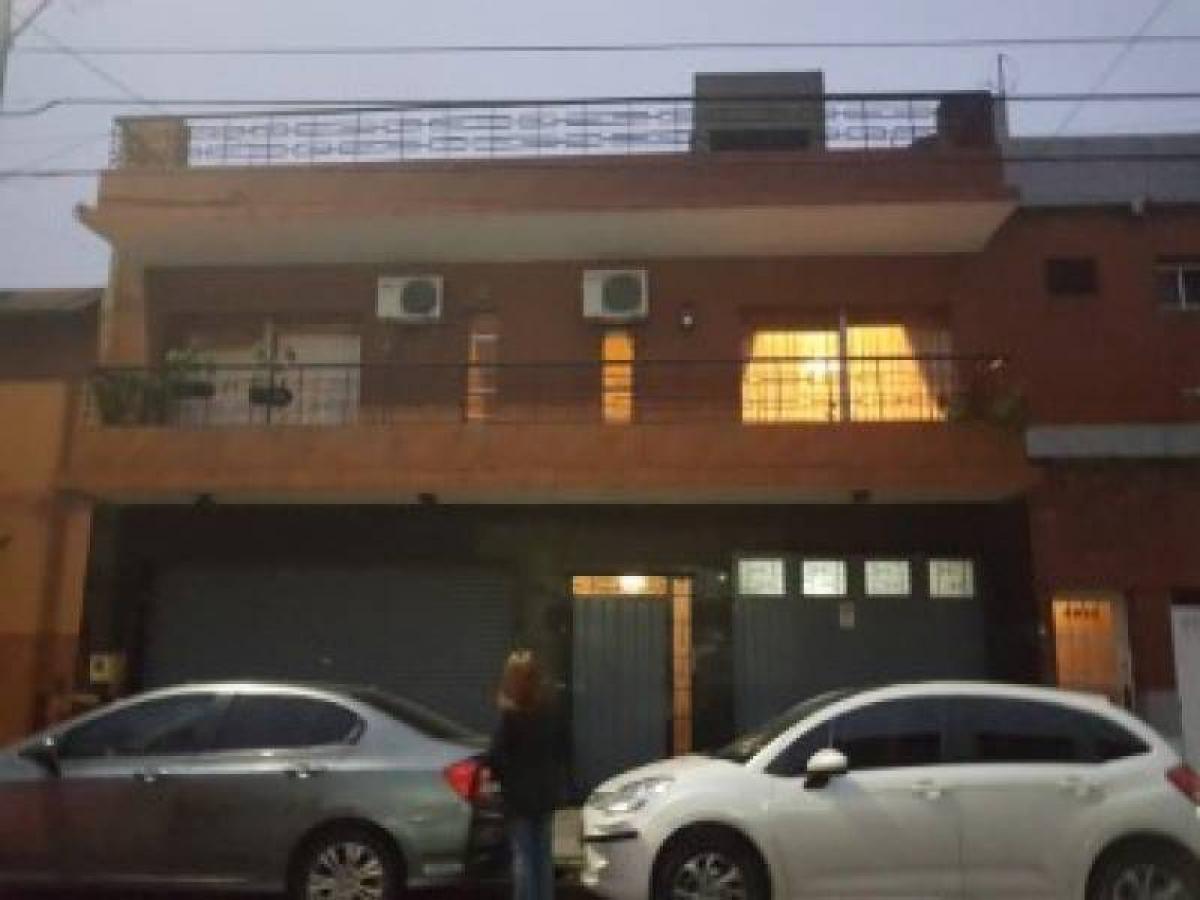 Здание 375м² в Буэнос-Айрес, Аргентина № 107733