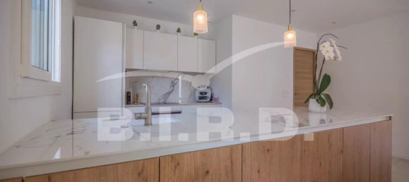 3 bedrooms Villa in Frejus, France No. 353241 6