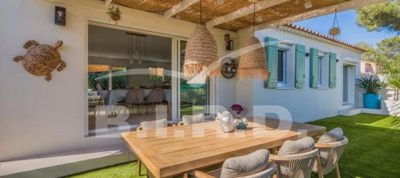 3 bedrooms Villa in Frejus, France No. 353241 5