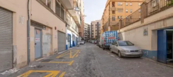 585m² Commercial property in Granada, Spain No. 181214 5