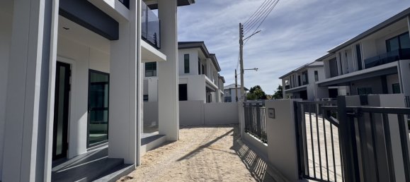 4 Schlafzimmer Villa in Pattaya, Thailand, Nr. 69291 3