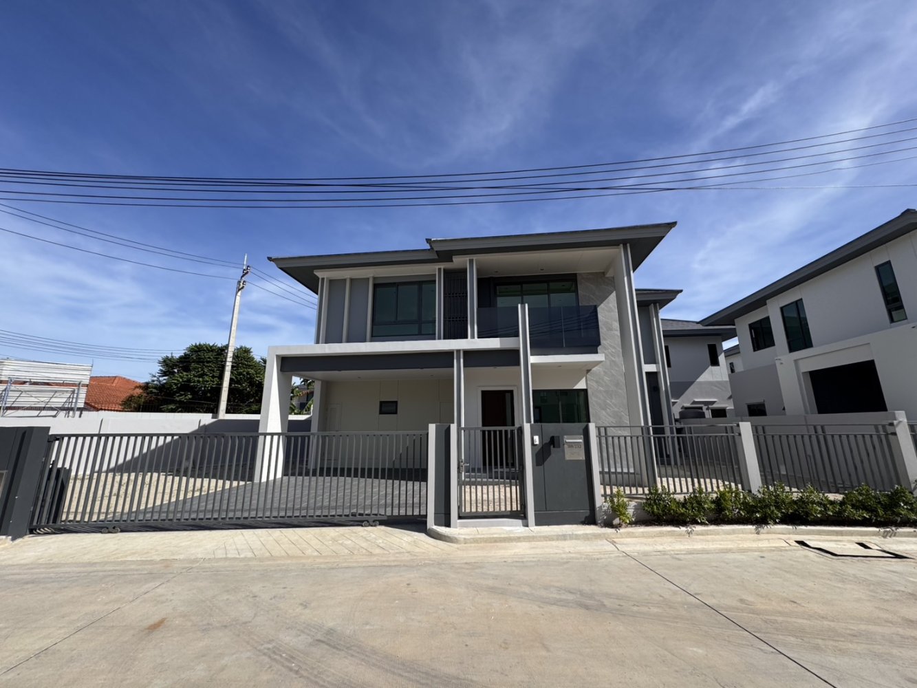 4 Schlafzimmer Villa in Pattaya, Thailand, Nr. 69291