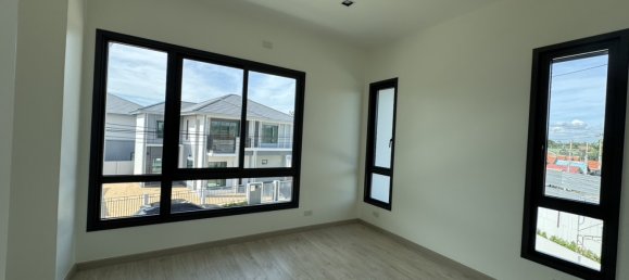 4 Schlafzimmer Villa in Pattaya, Thailand, Nr. 69291 11