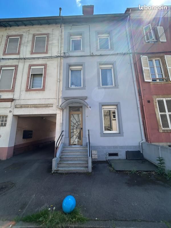 Casa de 4 dormitorios en Hayange, France No. 320091