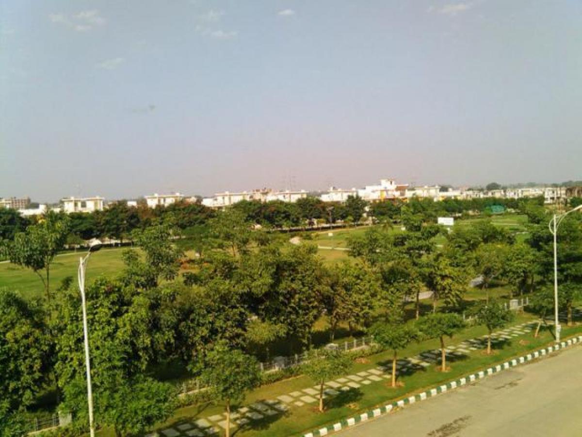  Land in Lucknow, India No. 32274