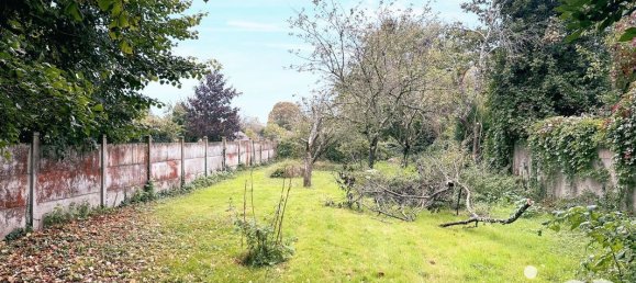 Adosado de 5 habitaciónes en Nogent-sur-Vernisson, France No. 238407 3